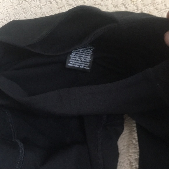 Pink Sport Leggings - Stylish, Stretchy, and Secretive! - Picture 15 of 16